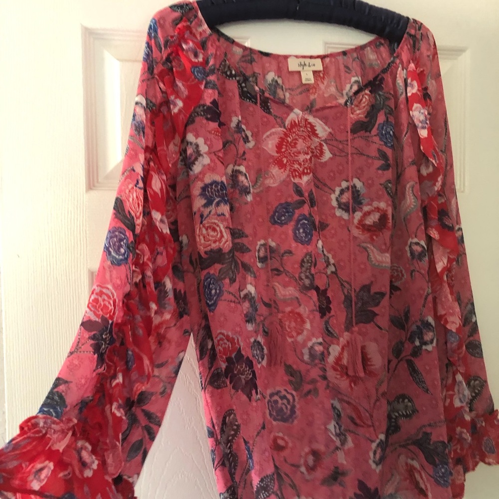 Women’s pink long sleeve floral flowy blouse top